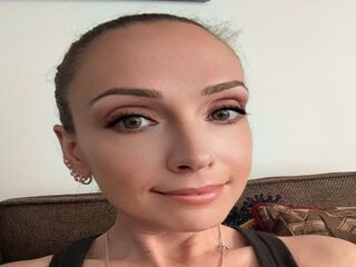 Enter my FREE CHATROOM Elleleigh