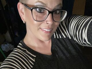 Enter my FREE CHATROOM Goddessvanessak