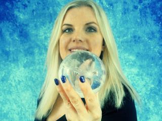 Video chat with psychic AnnaSimone
